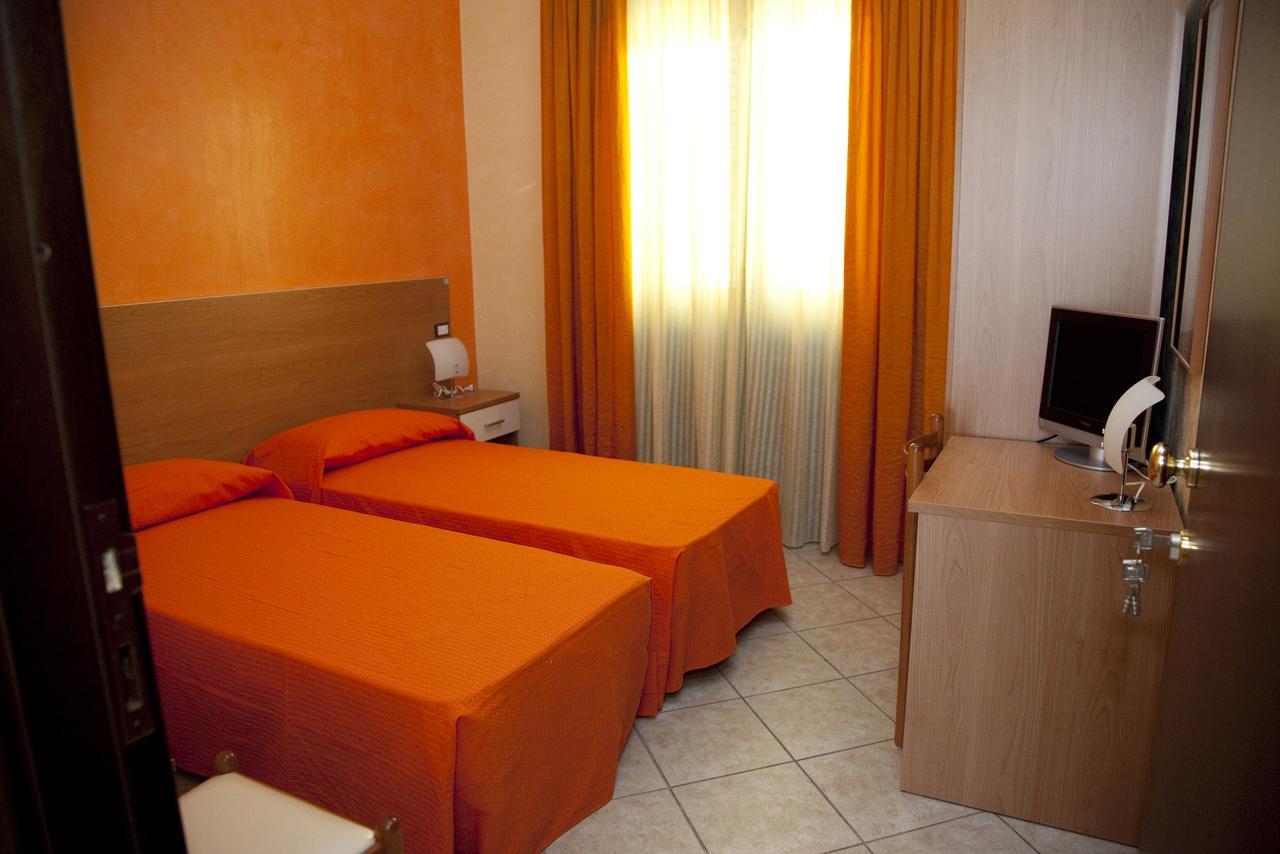 Bed and Breakfast Il Portico Dei Normanni Бутера Экстерьер фото